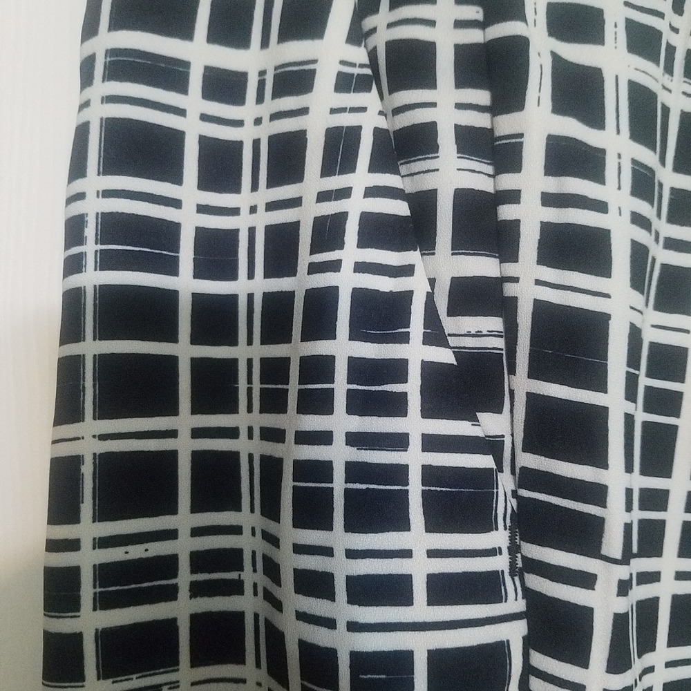 Black and white wide leg capri